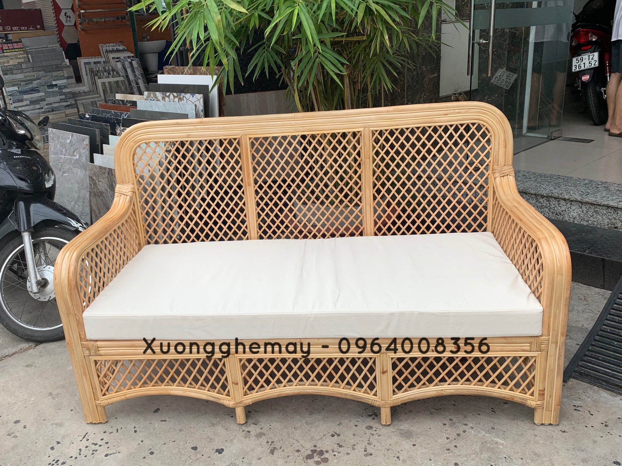 
								Băng ghế sofa mây tre đan XBL05