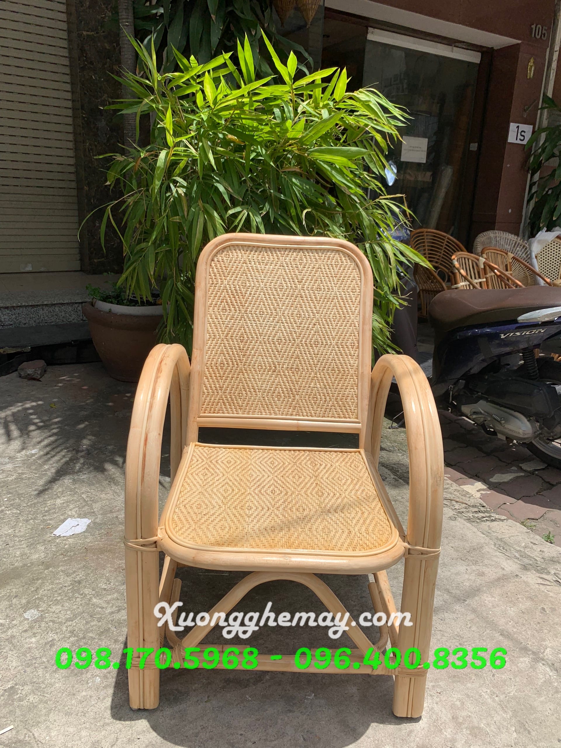 
								Ghế mây đọc sách XGM055